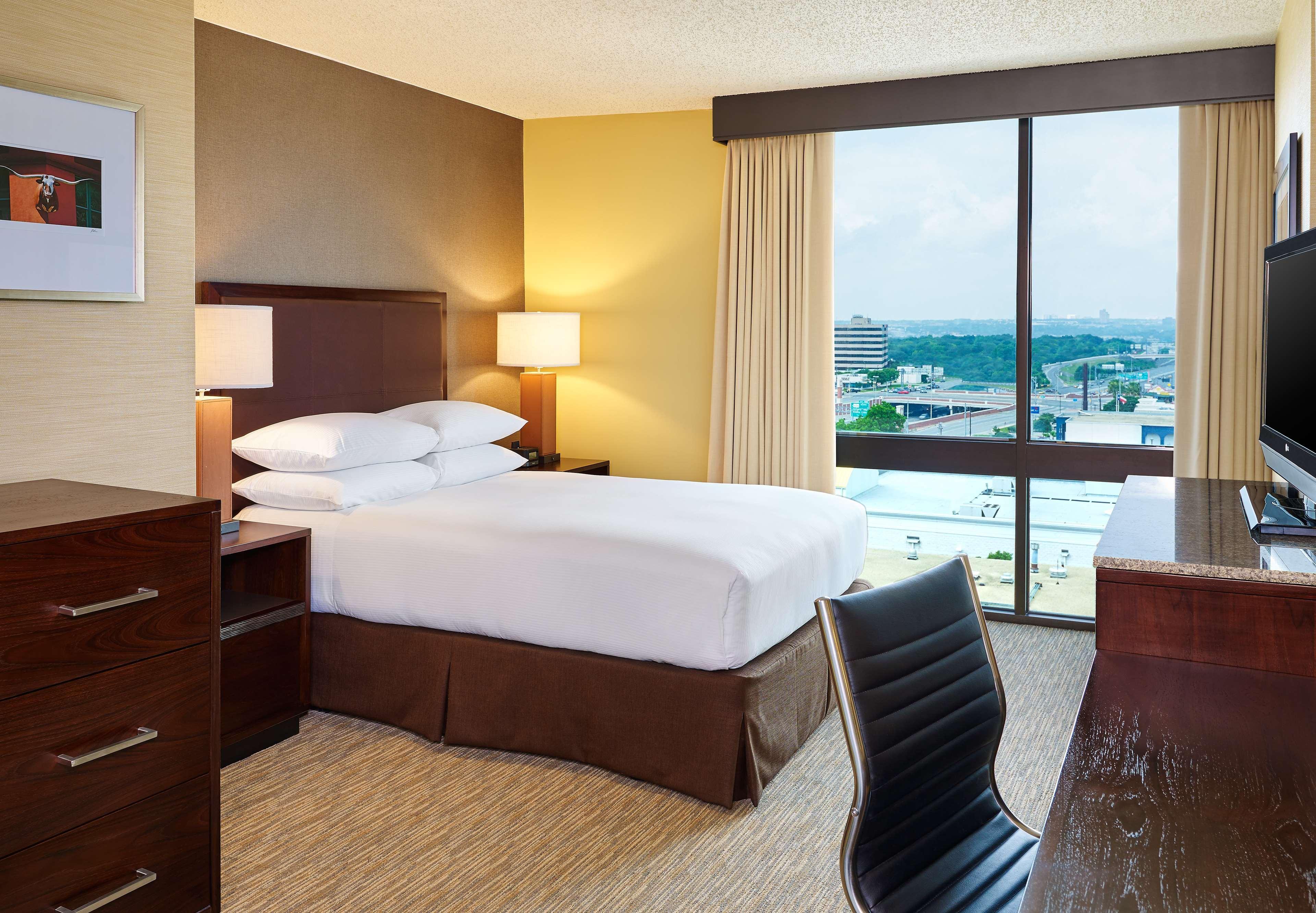Doubletree By Hilton San Antonio Airport Hotel Buitenkant foto