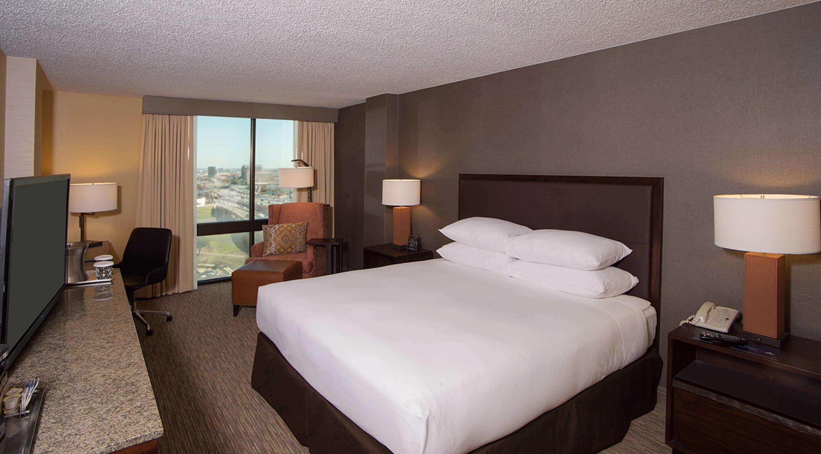 Doubletree By Hilton San Antonio Airport Hotel Buitenkant foto