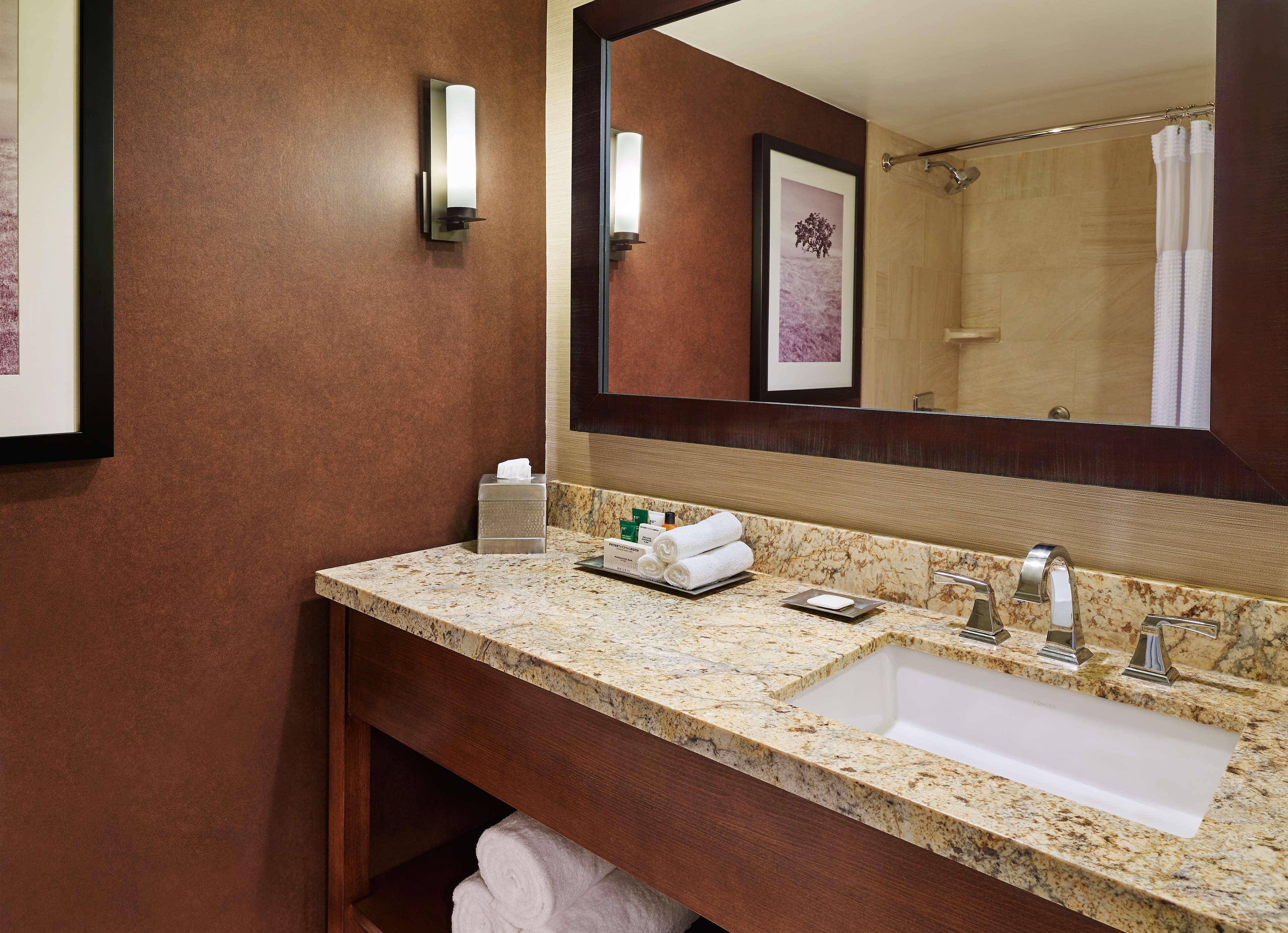 Doubletree By Hilton San Antonio Airport Hotel Buitenkant foto